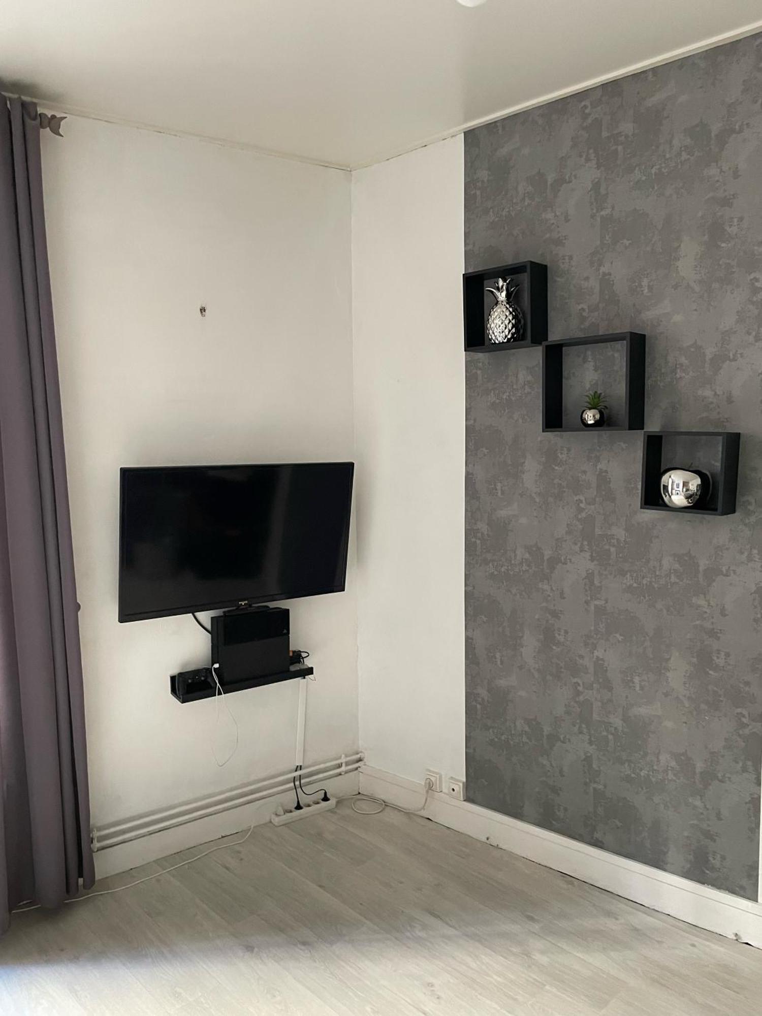 Appartement Au Bas De Montmartre ! à Paris Extérieur photo